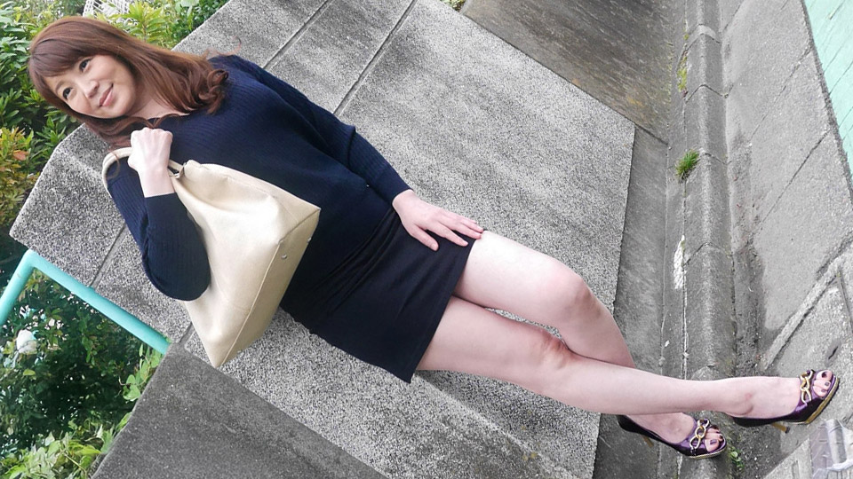 Pacopacomama 060525_100  ミニスカ美脚美熟女をナンパ中出し２連発！